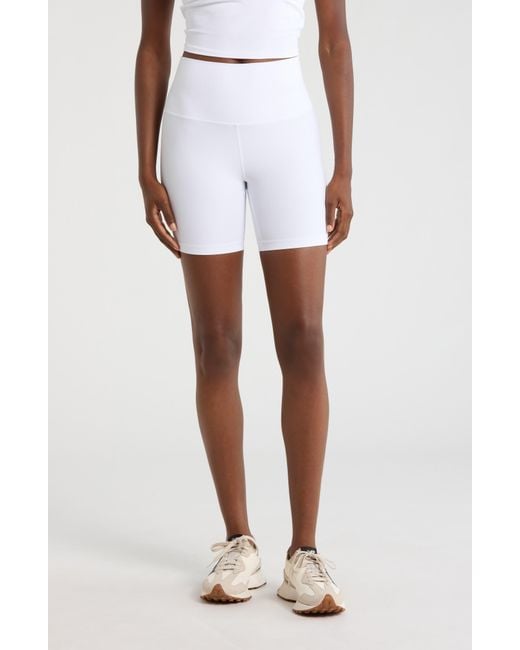 Mpg White Ribbed Shorts