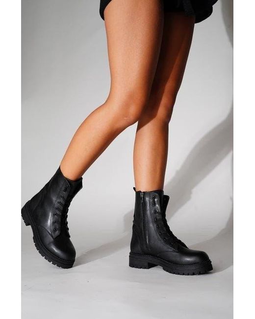 Prologue Shoes Gray Singa Boot