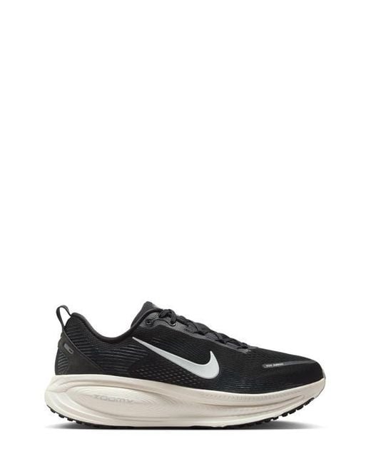 Nike Black Vomero 18 Running Shoe for men