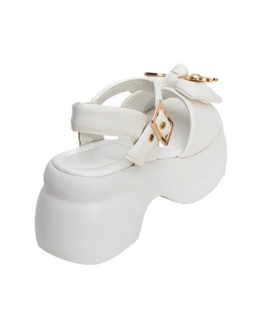 Prologue Shoes White Merida Buckle Platform Sandal