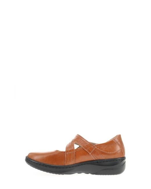 Propet Brown Golda Flat