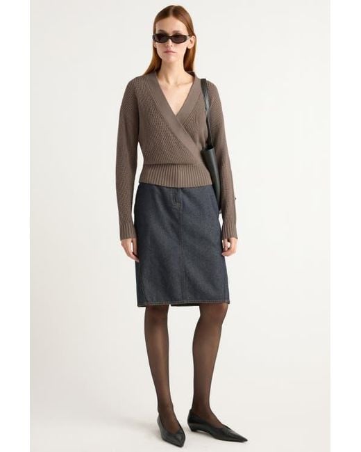 MODERN CITIZEN Black Maren Cropped V-Neck Sweater