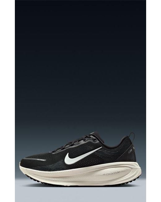 Nike Black Vomero 18 Running Shoe for men