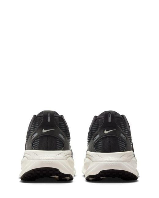 Nike Black Vomero 18 Running Shoe for men