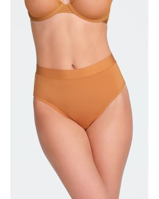 CUUP White The Highwaist