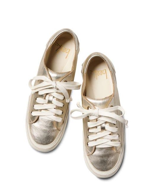 Beek White Sandpiper Sneaker