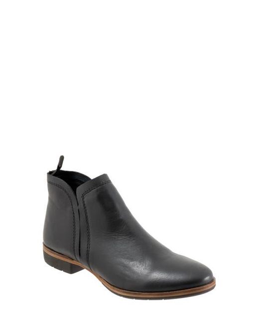 EOS FOOTWEAR Gray Gaid Ankle Boot