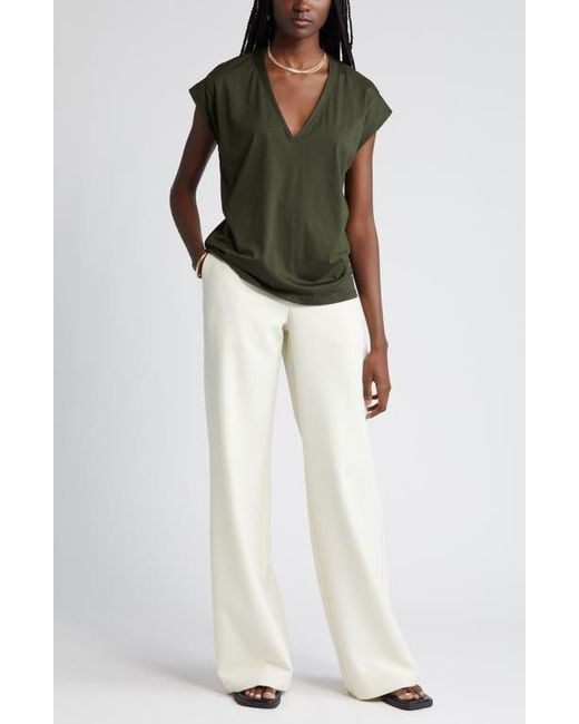 FRAME Green Le Mid Rise V-neck T-shirt