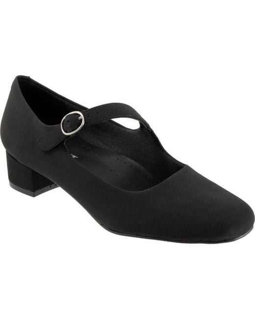 Trotters Black Desna Pump