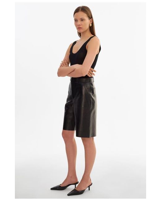 Lamarque Black Lotta