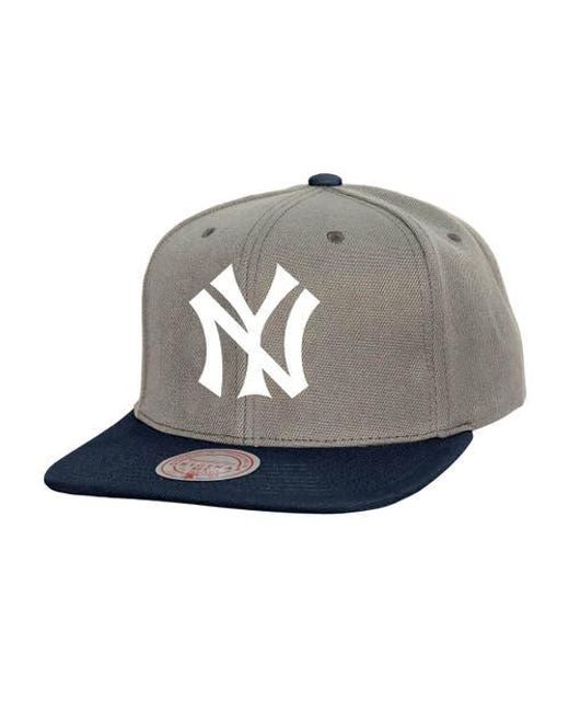 Mitchell & Ness Gray New York Yankees Cooperstown Collection Basic Flip Snapback Hat for men