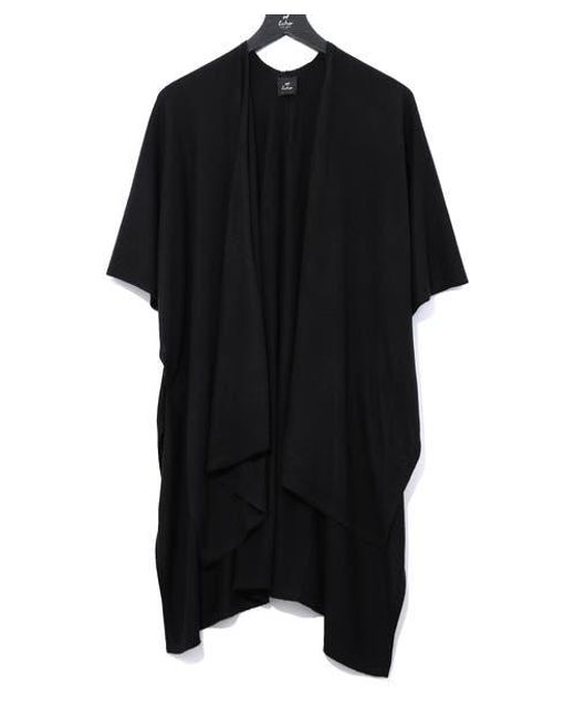 Echo Black Essentials Ruana