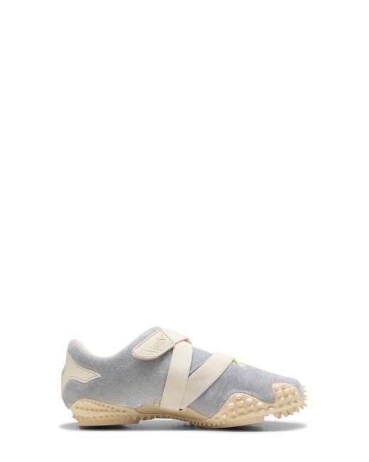 PUMA Natural Mostro Velvet Dream Sneaker