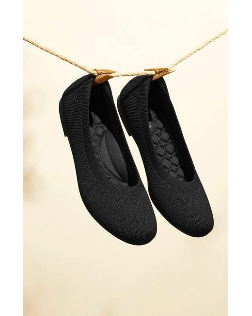 VIVAIA Black Round-Toe Flats