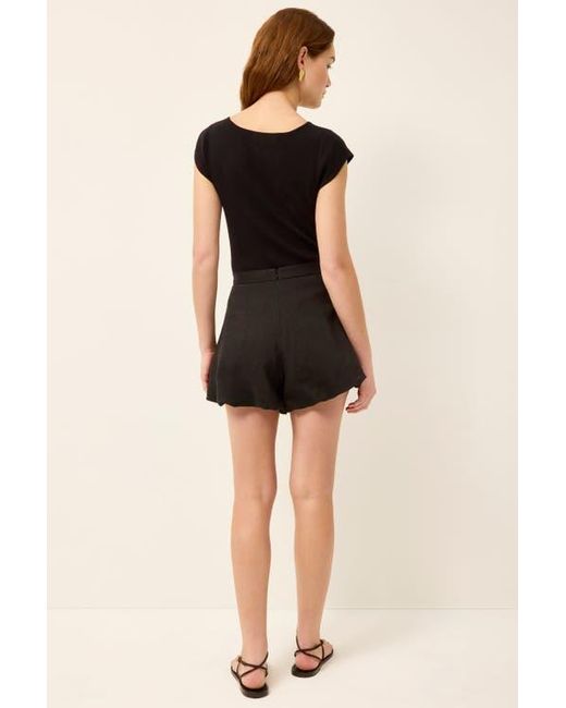 Marie Oliver Black Roxy Short