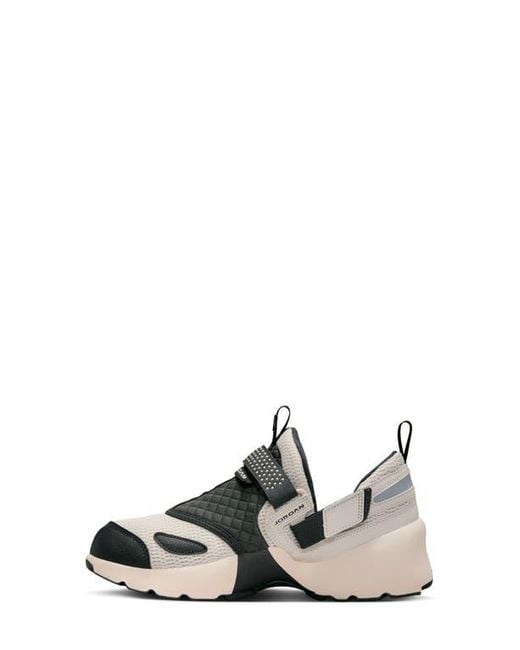 Nike Black Trunner Lx Sneaker