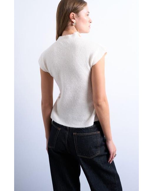 TOPSHOP Blue Ruffle Button Front Knit Top