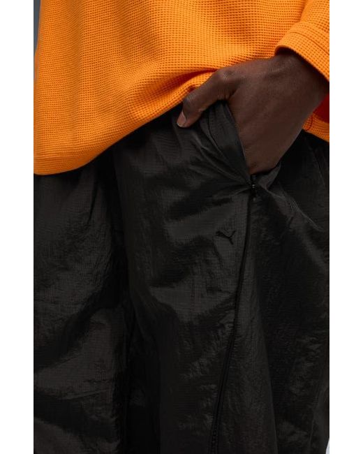 PUMA Black Clrt Nylon Ripstop Pants for men