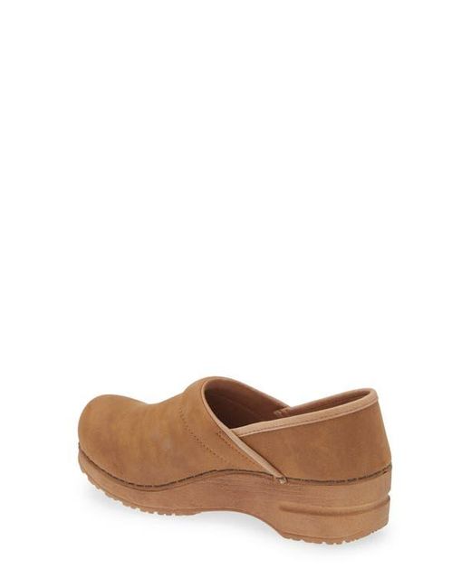 Sanita Brown Hinsdale Clog