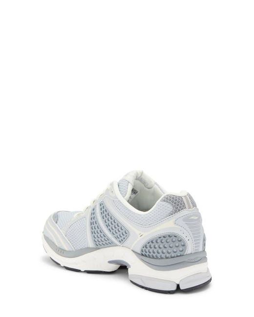 Saucony White Progrid Triumph 4 Sneaker