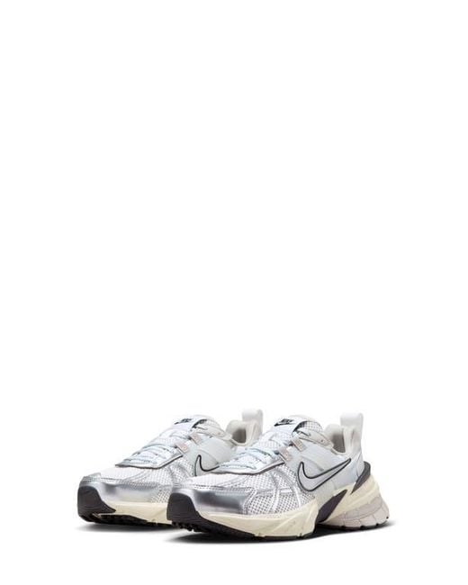 Nike White V2k Run Sneaker