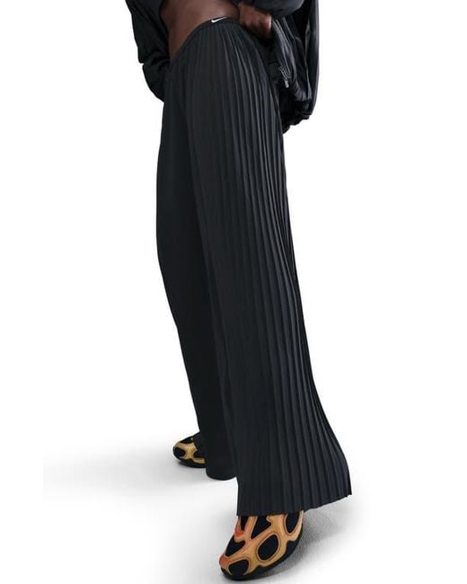 Nike Black Pleated Wide Leg Pants