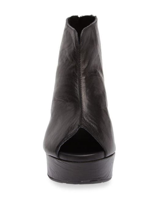 Open toe blu sales