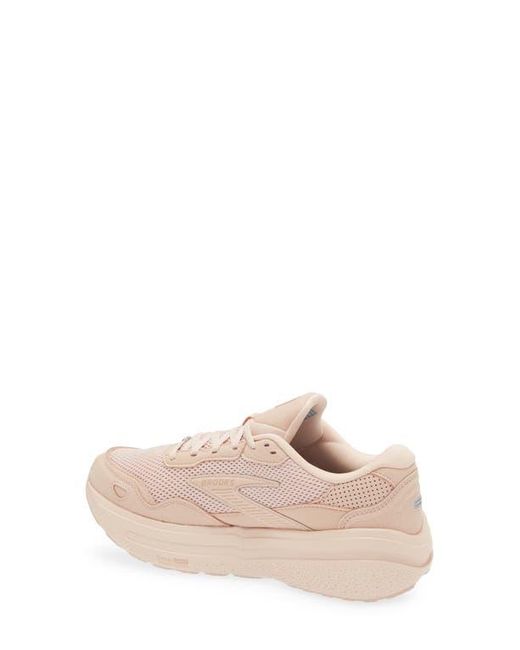 Brooks Pink Ghost Max Se Sneaker