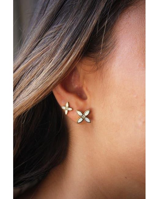 Murkani Metallic Floral Stud