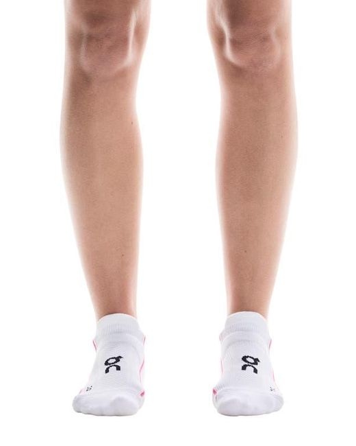 On Shoes White Court Low Socks