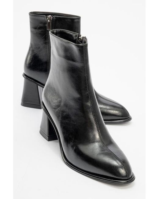 Prologue Shoes Black Maura Block Heel Boot