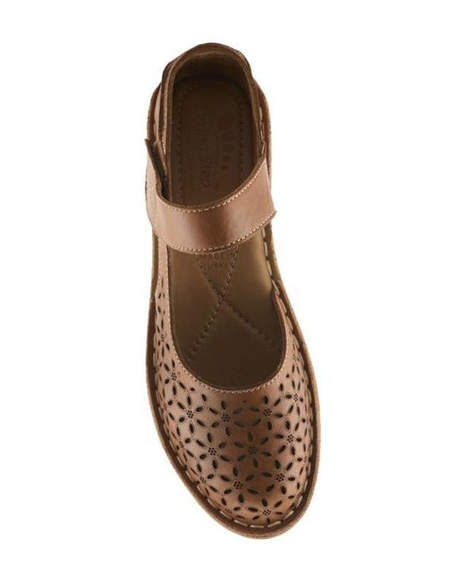 Spring Step Brown Canoya Flat