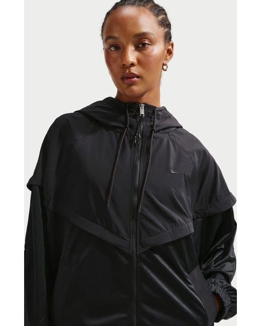 Nike Black Oversize Windrunner Jacket