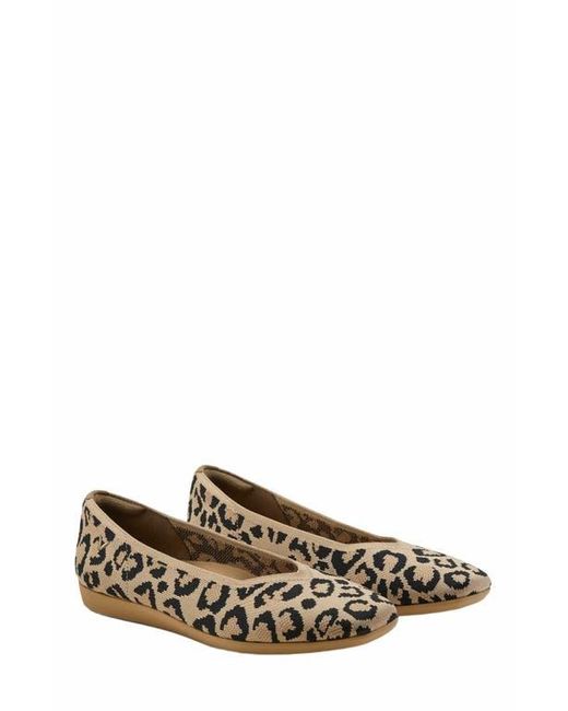 VIVAIA Multicolor Lightweight Square-Toe V-Cut Flats