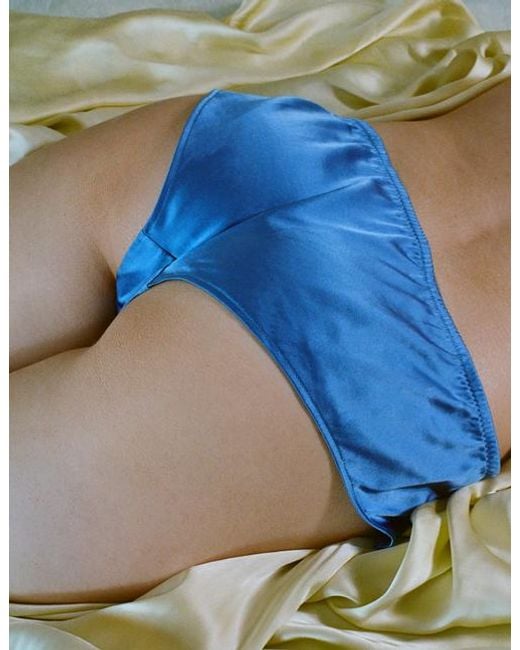 Araks Blue Gal Hipster