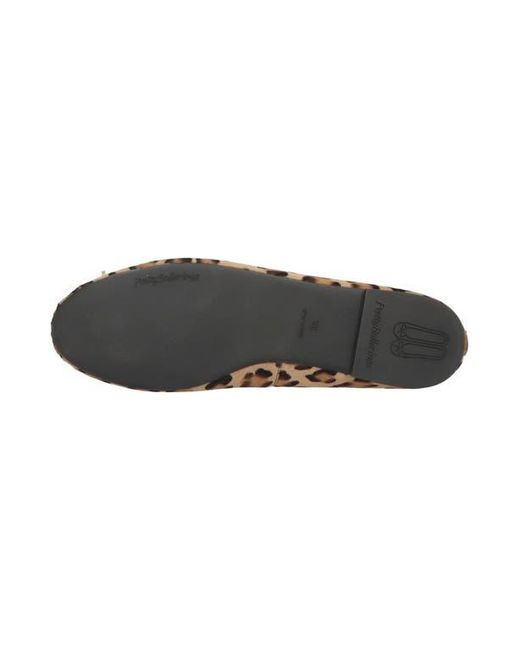 Pretty Ballerinas Natural Round Toe Leopard Ballet Flat
