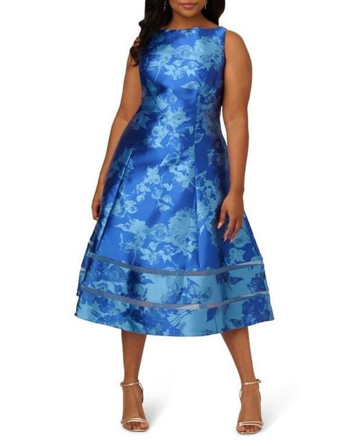floral jacquard fit and flare dress Shani Collection V-Neck Floral Jacquard Fit & Flare Dress Size 4 main image 1