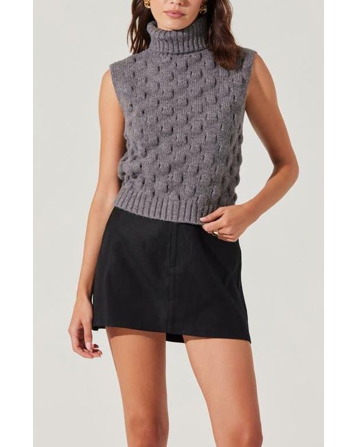 Astr Black Pattern Turtleneck Sweater Vest