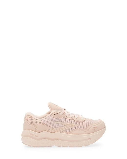 Brooks Pink Ghost Max Se Sneaker