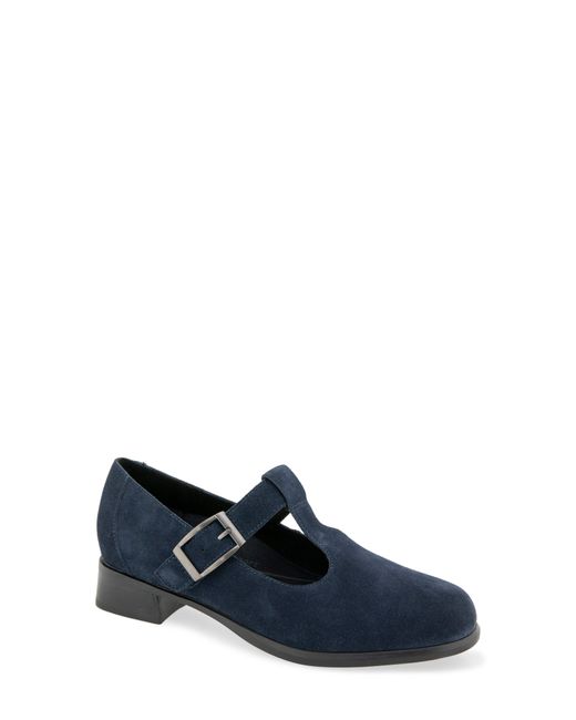 Munro Blue Carmen Leather Pump