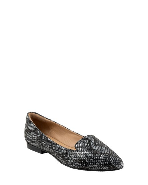 Trotters Multicolor Harlowe Pointed Toe Loafer