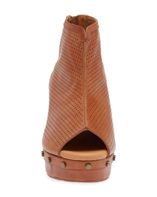 Chocolat Blu Brown Goa Peep Toe Pump
