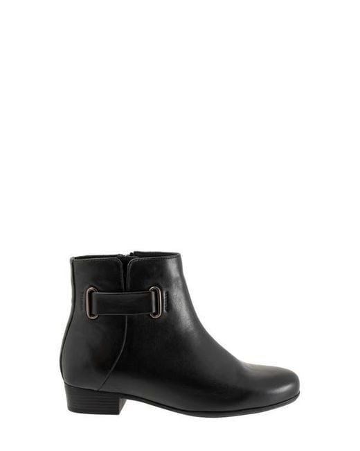 Trotters Black Maxwell Bootie