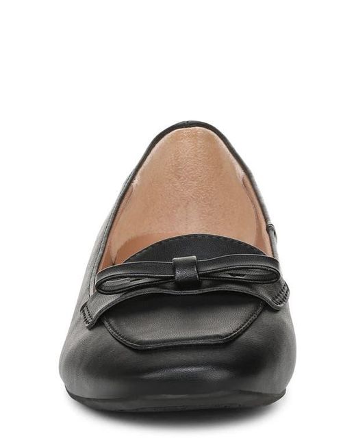 LifeStride Black Claudine Loafer