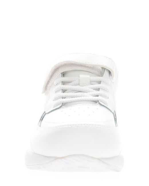 Propet White Lifewalker Flex Sneaker
