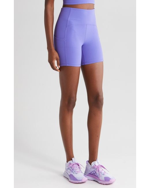 Zella Studio Luxe Pocket Bike Shorts in Blue Lyst