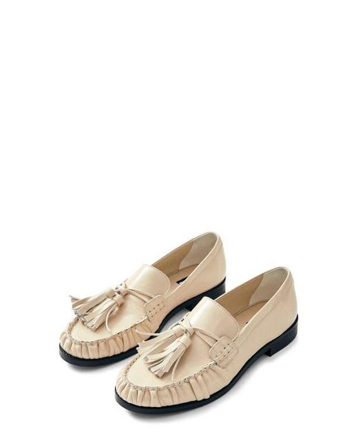Alohas Natural Marietta Tassel Loafer