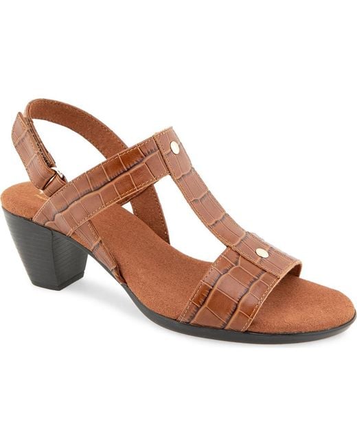 Munro Brown Willow Slingback Sandal