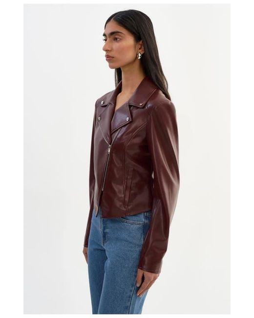 Lamarque Red Pascale