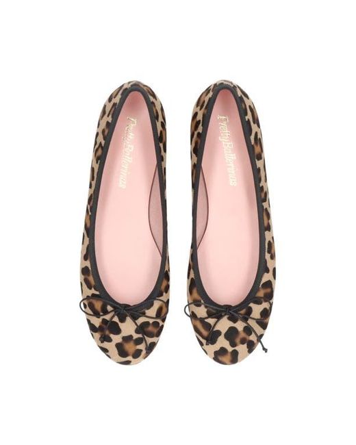 Pretty Ballerinas White Round Toe Ballet Flat